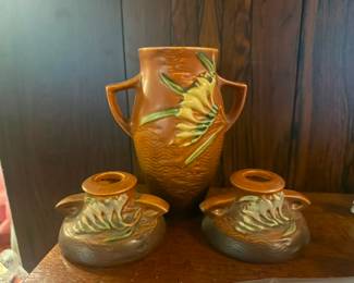Roseville Pottery - Freesia Pattern