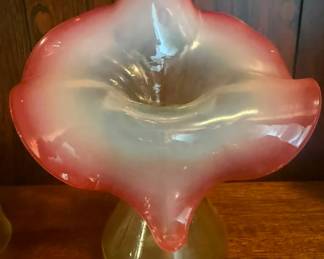 Vintage hand blown Jack-in-the-Pulpit vase - Vaseline Glass