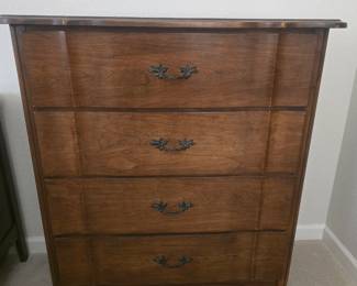 4 drawer Chest
