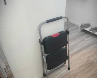 2 step ladder