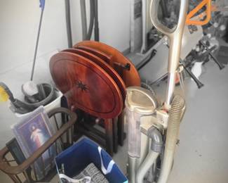 Vacuum, tv trays