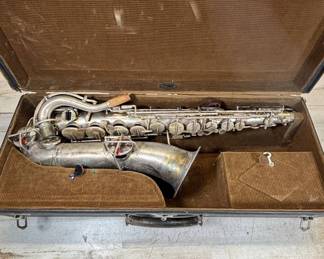 Lot #45 American Professional Alto Saxophone Silver-Plate Engraved Bell