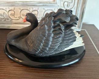 Black swan with a bit of white feather in bisque porcelain from Franklin, mint by Ronald Van Ruyckevelt 