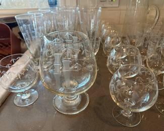 Large bamboo etched glassware set includes Brandy shaped decanter with poor spout