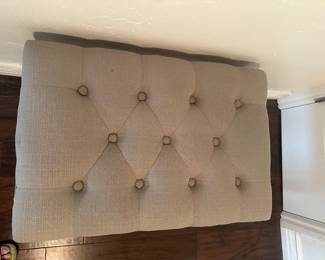Top of linen bench