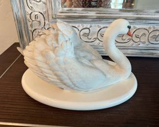 White swan same info as black Swan disc porcelain on oval base