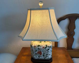Ceramic table lamp