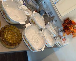 Corningware oven table to freezer casseroles with lids