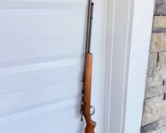 19 SavageModel5BoltActionTubeFedRepeating22Rifle
