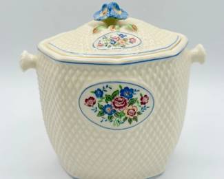 90 VintageBasketweaveCeramicBiscuitJarwFlowerFinialMadeinJapan
