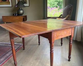 028 sheratongatelegdiningtable