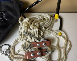 132 storehousevshapehangallstoragehook
