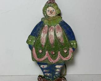 109 handcraftedceramicclownwallplaque