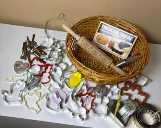 324 vintagecookiecuttersbakingutensilsa