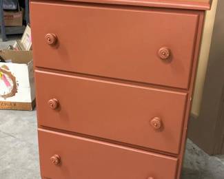 148 threedrawerchestinpaintedwood