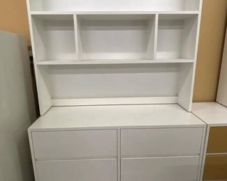 149 whitetwopiecehutchdresserwithsixd