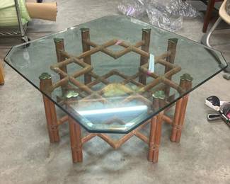 417 glasstopcoffeetablewithbamboostyle