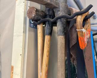 469 assortedhandtoolssledgehammerpickaxe