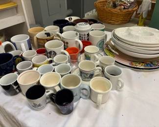 146 porcelaindishesandassortedceramicmu