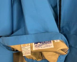 181 pairgoretexrainjacketsingreenand