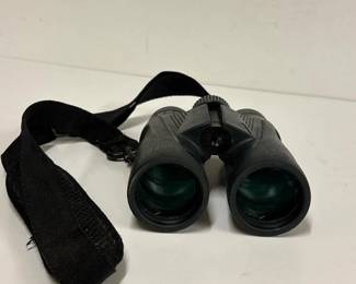542 monarchbinocularswithstrap