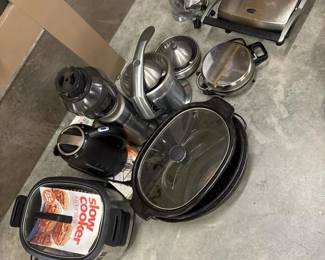 105 lotofkitchenappliances