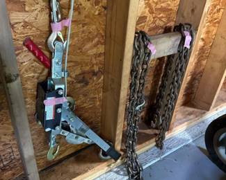 500 twocablepullersandheavydutychains