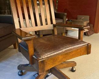 006 stickleyoakandleatherswivelofficec