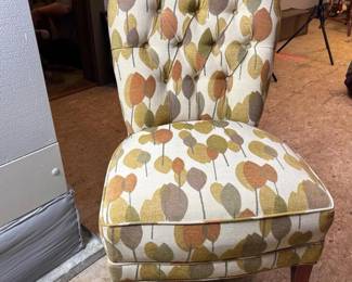 294 upholsteredslipperchairinretrostyle