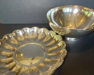 225 pairofsilverplatedbowlsfromreedbar