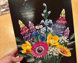 011 legowildflowerbouquetbotanicalcollec