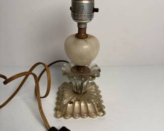 047 artdecostyleglasstablelampwithlev