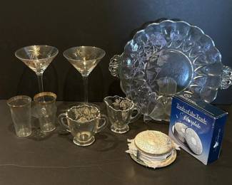099 assortedvintageglasswareandtoolsof