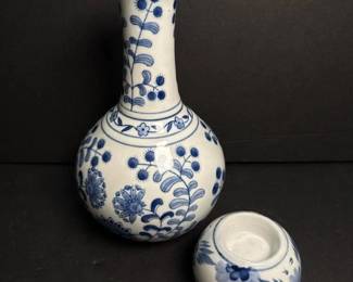 035 chinabluefineporcelainvaseandmatch
