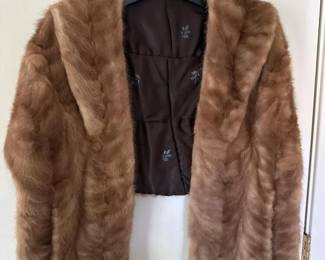 019 vintageminkfurstolewithbrownsatin