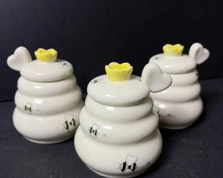 012 ceramicbeehivehoneyjarswithheartsh
