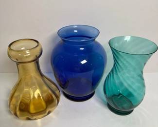 042 coloredglasstrio