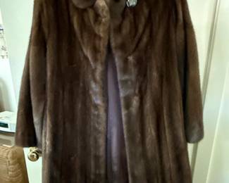 002 minkfurcoatwithmotherofpearlstyle