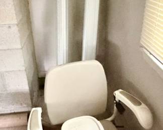 Complete chair lift
