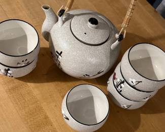 Japanese Tea pot and cups