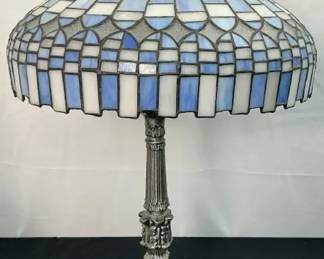 Tiffany Style Table Lamp