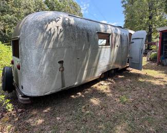 AIRSTREAM - Gutted out completely.  