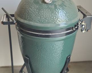 Big Green Egg Grill - Large