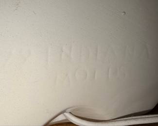 1979 Indiana Molds Ceramic Mantel Clock with Lanshire Movement
