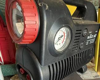 Mass Air 5-in-1 Portable Air Compressor