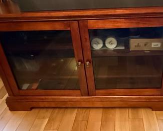 Ethan Allen Traditional Media Cabinet