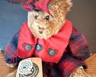 Boyds Bears The Artisan Series Clara Bear