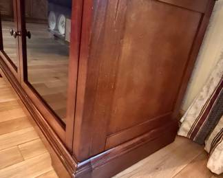 Ethan Allen Traditional Media Cabinet