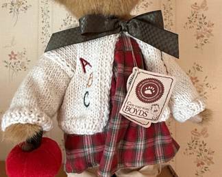 Boyds Bears Miss Macintosh "Teachers Rule!" 912652 Bear