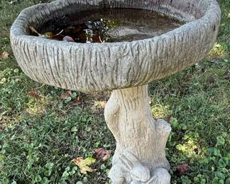 Rabbit Motif Tree Stump Cement Bird Bath